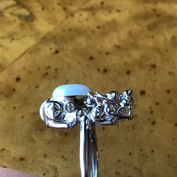 Natural Jade Sterling Silver Dragon Ring Size 8 - Picture 3 of 8
